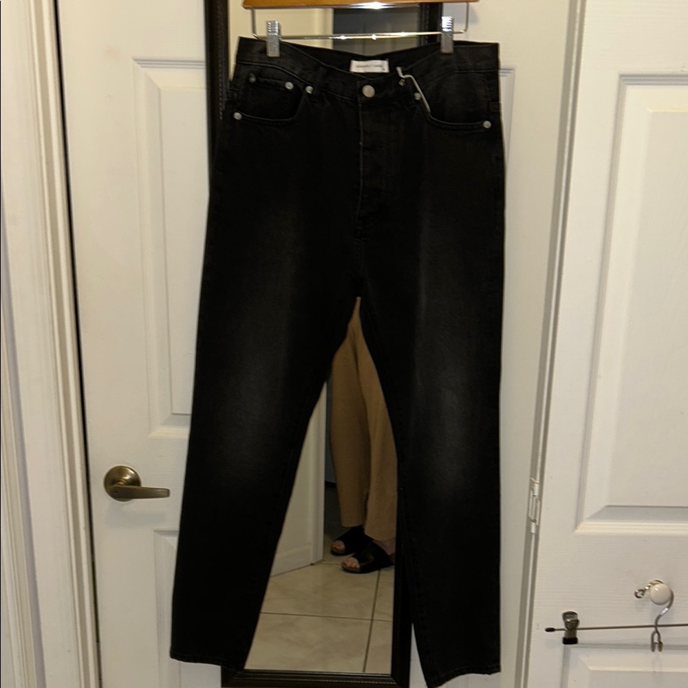 Assembly Label Black High Rise button fly stretch Jeans 32X 28 2/3”